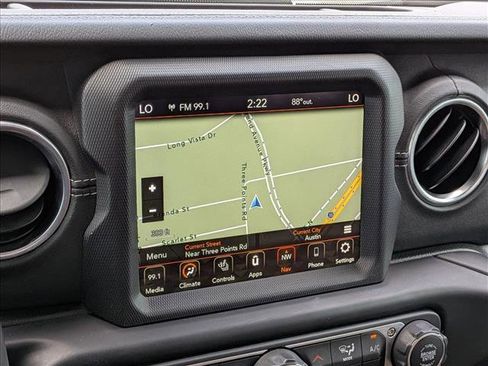 Used 2020 Jeep Gladiator Overland AWD/4WD image 13