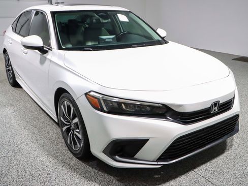 Used 2022 Honda Civic EX image 5