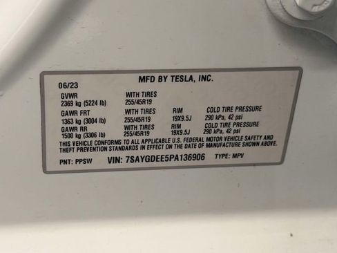 Used 2023 Tesla Model Y Long Range AWD/4WD image 18