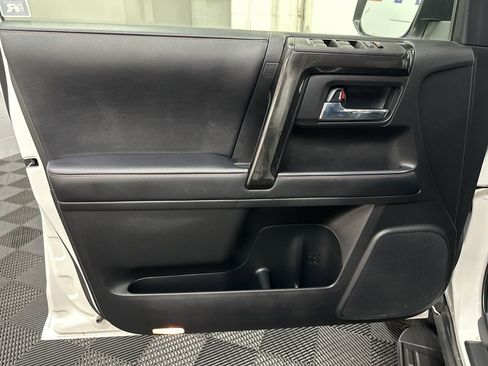 Used 2023 Toyota 4Runner TRD Off-Road image 18