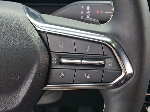 Certified 2025 Chevrolet Traverse LT w/ Midnight/Sport Edition FWD image 24