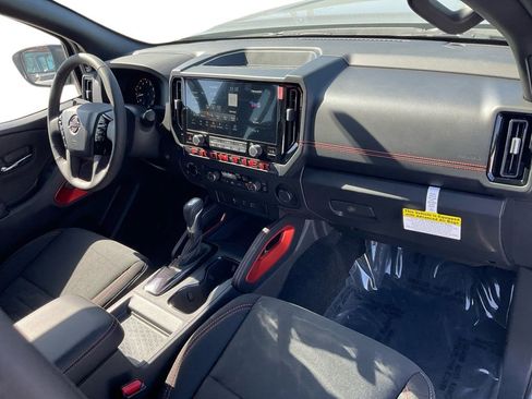 New 2025 Nissan Frontier PRO-4X image 27