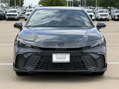 Used 2026 Toyota Camry SE FWD image 17