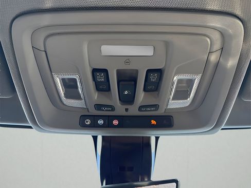 Used 2022 GMC Sierra 1500 Denali w/ Denali Reserve Package image 37