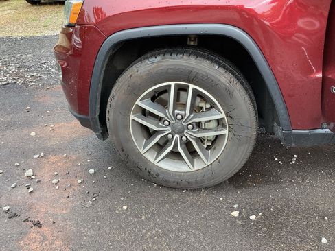 Used 2021 Jeep Grand Cherokee Limited w/ Luxury Group II AWD/4WD image 9
