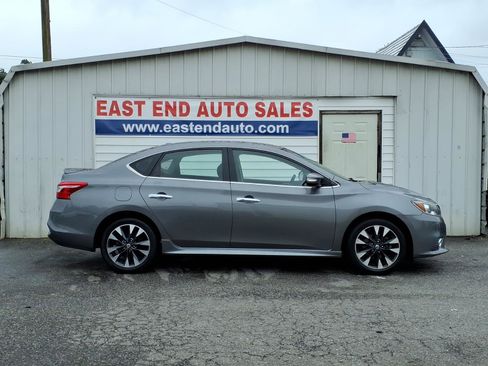 Used 2016 Nissan Sentra SR FWD image 2