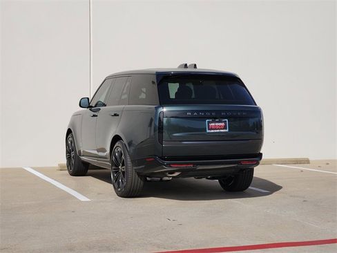 New 2026 Land Rover Range Rover SE image 3