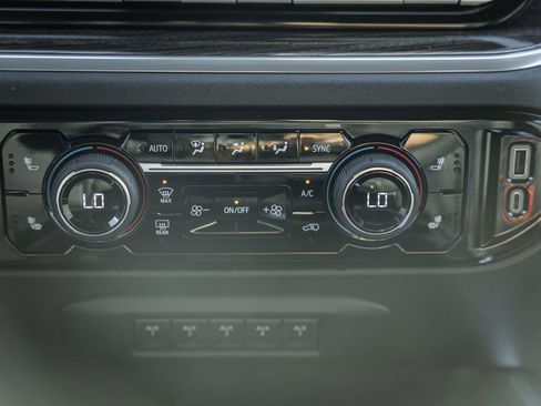 New 2026 Chevrolet Silverado 3500 LT AWD/4WD image 28
