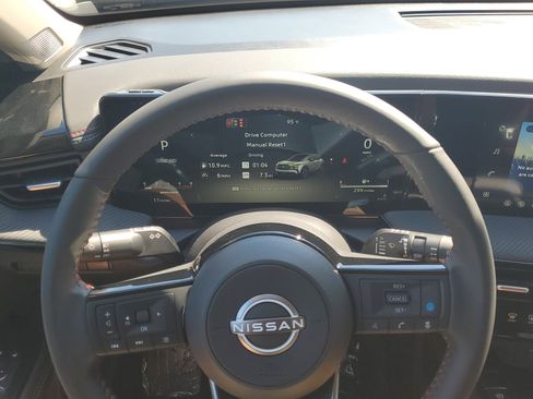 New 2026 Nissan Kicks SR w/ Cold Weather Package AWD/4WD image 12