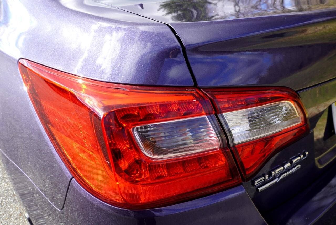 Used 2017 Subaru Legacy 2.5i Limited AWD/4WD image 29