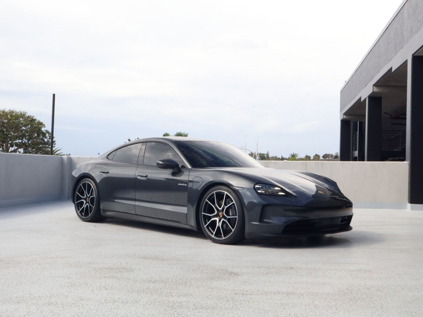 Certified 2025 Porsche Taycan RWD image 7