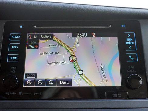 Used 2016 Toyota Sienna XLE image 54