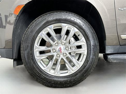 Used 2021 GMC Yukon SLT image 38