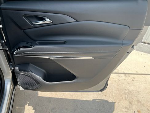 Used 2026 Chevrolet Traverse LT FWD image 15