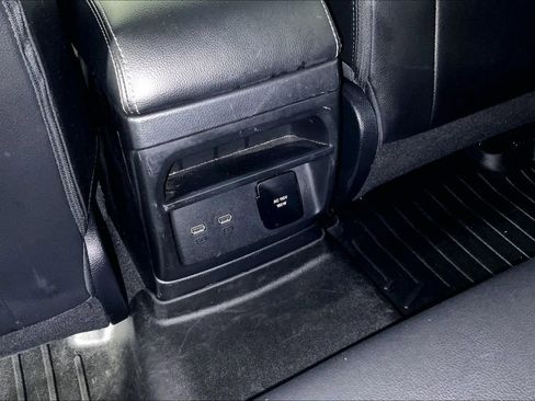 Used 2021 Ford Ranger Lariat w/ Equipment Group 501A High image 32