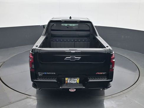 Certified 2025 Chevrolet Silverado EV RST AWD/4WD image 18