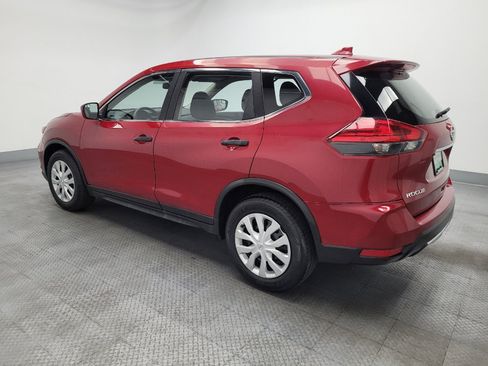 Used 2017 Nissan Rogue S FWD image 3