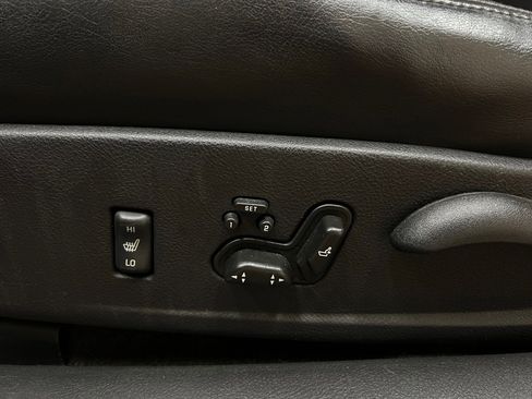 Used 2004 Chevrolet SSR w/ Preferred Equipment Group image 33