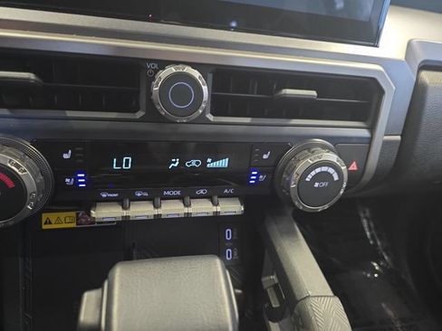Used 2025 Toyota 4Runner TRD Off-Road Premium w/ Tow Technology Package AWD/4WD image 27