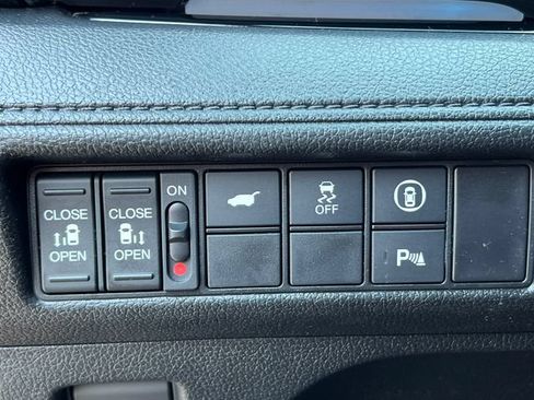 Used 2022 Honda Odyssey Touring image 20