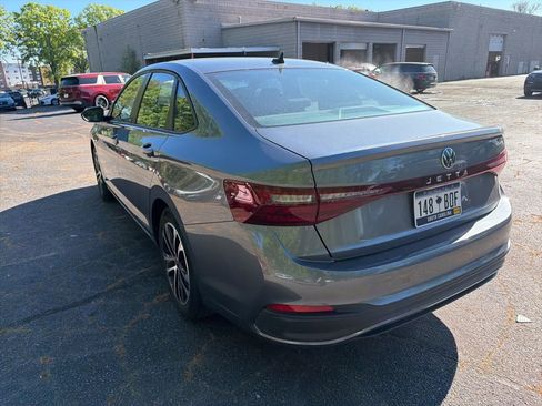 Used 2025 Volkswagen Jetta Sport image 7