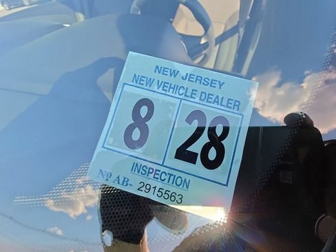 Used 2023 Chevrolet Traverse LT w/ LPO, Floor Liner Package AWD/4WD image 33