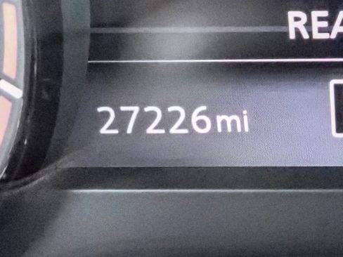 Used 2023 Nissan Titan PRO-4X w/ Pro-4x Convenience Package image 13