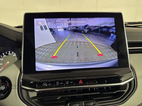 Used 2022 Jeep Compass Limited w/ Sun and Sound Group image 28