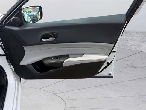Used 2020 Acura ILX FWD image 18