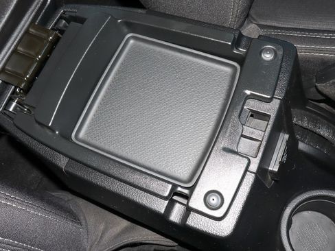 Used 2014 Jeep Wrangler Sahara w/ Connectivity Group image 34