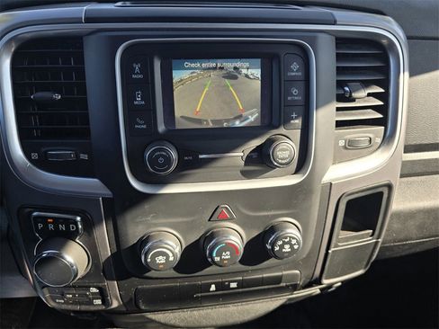 Used 2024 RAM 1500 Classic SLT image 24