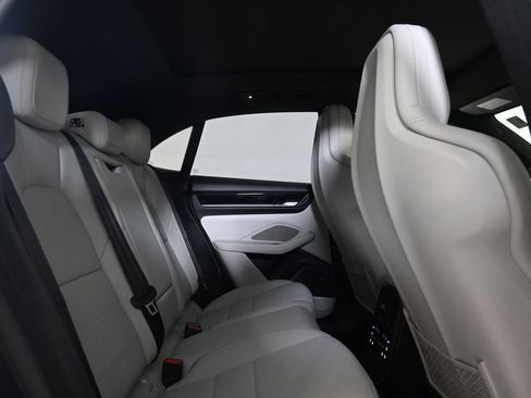 New 2025 Porsche Macan 4S Electric image 19