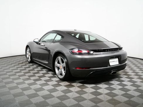 Certified 2022 Porsche 718 Cayman image 3