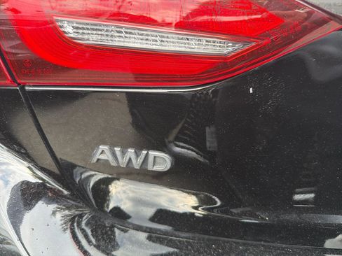 Used 2023 INFINITI Q50 Luxe AWD/4WD image 9