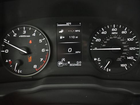 Used 2024 Subaru Crosstrek 2.0i AWD/4WD image 28