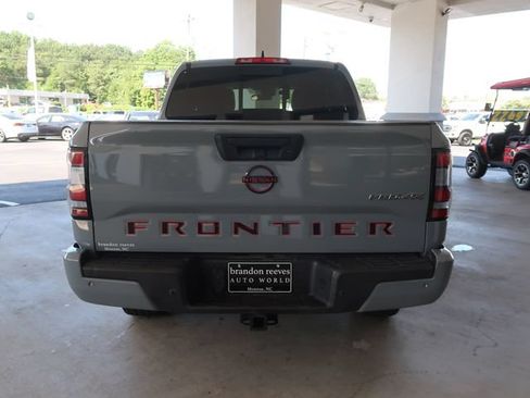 Used 2023 Nissan Frontier PRO-4X w/ Pro Convenience Package AWD/4WD image 6