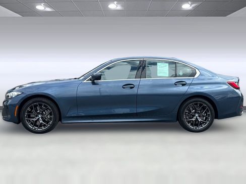 Used 2025 BMW 330i Sedan w/ Convenience Package RWD image 2