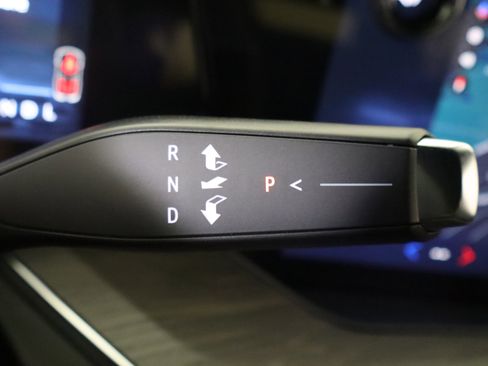 New 2025 Chevrolet Suburban Premier w/ LPO, Illumination Package image 32