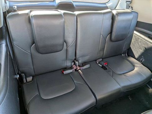 Used 2024 Nissan Armada SL w/ Captain's Chairs Package RWD image 21