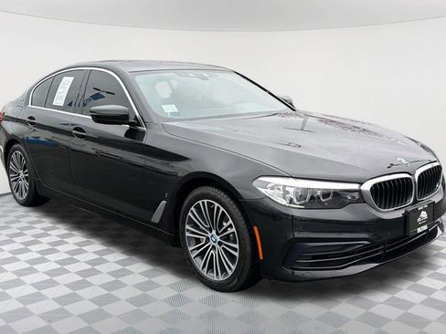 Used 2019 BMW 530e w/ Convenience Package image 3