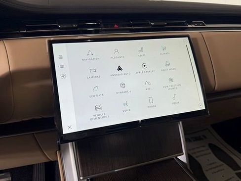 New 2026 Land Rover Range Rover SE image 30