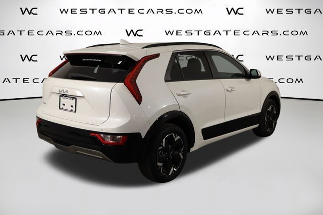 Certified 2024 Kia Niro Wind FWD image 43