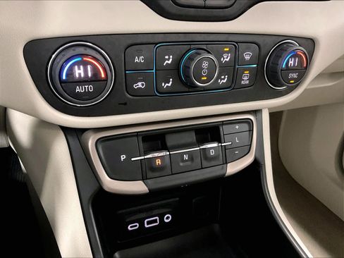 Used 2024 GMC Terrain Denali w/ Denali Premium Package image 26