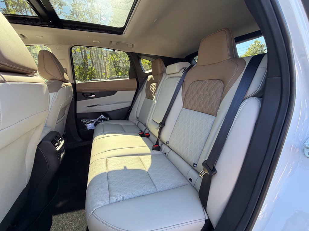 Used 2025 Nissan Murano Platinum w/ Cargo Package AWD/4WD image 4