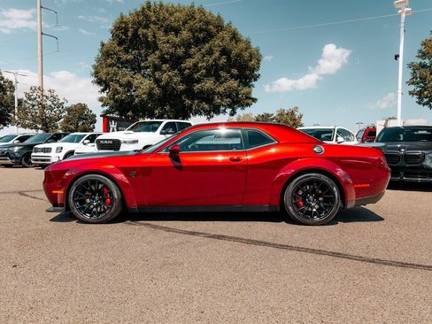 Used 2023 Dodge Challenger SRT Hellcat RWD image 4