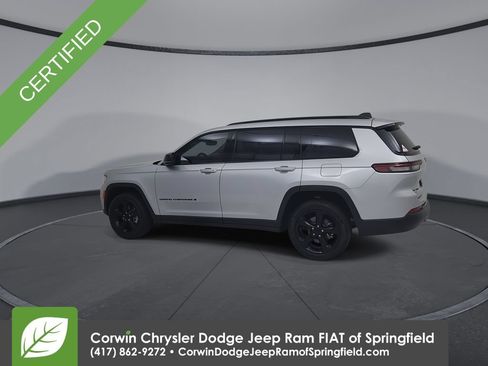 Used 2023 Jeep Grand Cherokee L Limited w/ Black Appearance Package AWD/4WD image 9