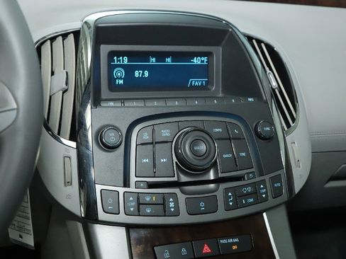 Used 2011 Buick LaCrosse CX image 37