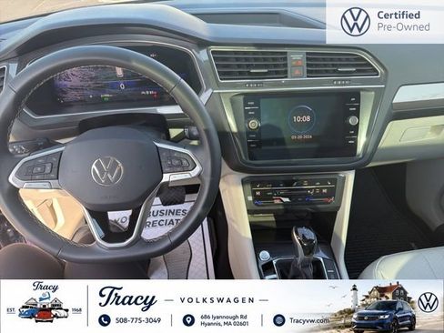 Certified 2023 Volkswagen Tiguan SE w/ Panoramic Sunroof Package AWD/4WD image 12