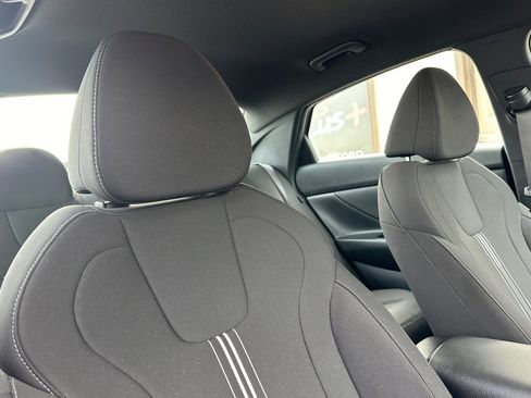 Certified 2025 Hyundai Elantra SEL w/ Cargo Package image 16