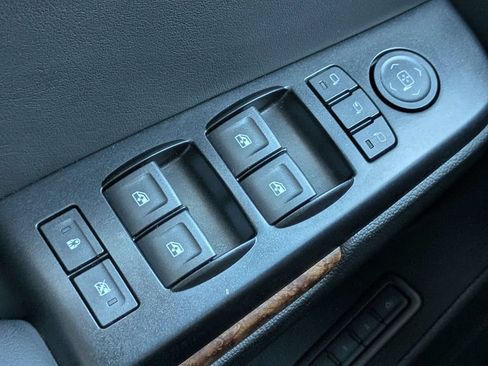 Used 2020 Chevrolet Tahoe Premier AWD/4WD image 26